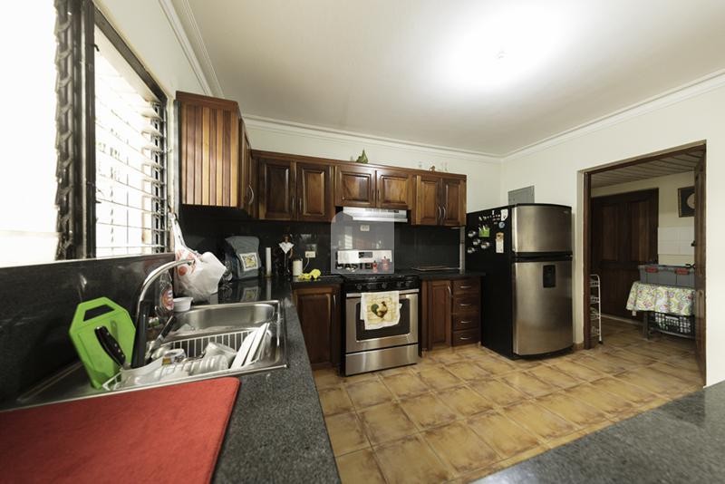 Home Master | Casa en venta, en Arroyo Hondo III, hermosa residencia, 3